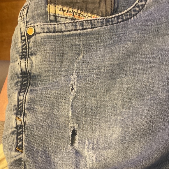 Diesel Thavar - Picture 5 of 11